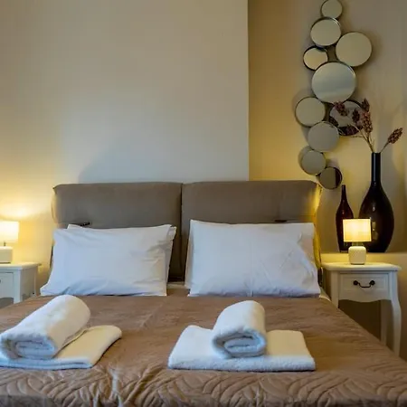 Christine'S Golden Suite At Ioannina'S Center Zewnętrze zdjęcie